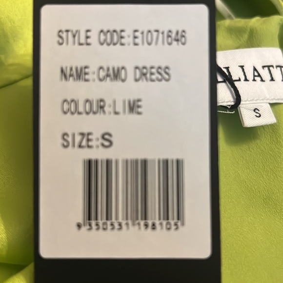 NWT Elliatt Camo dress in lime. Purchased from Revolve but never worn. - Picture 5 of 5